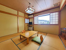 #和室 広々8畳のお部屋です♪