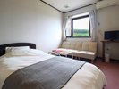 #カジュアルツイン お一人様でゆったりと、2名様ではツインルームとしてご利用いただけます。