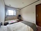 #カジュアルツイン シングルベッドとソファーベッドを備えた洋室タイプのお部屋。