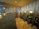 ◆男性洗い場(カラン8個設置+立式1個)
