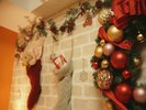 おもちゃたちが出発の準備をしているにぎやかなクリスマスの世界が広がります♪