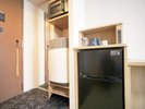 ダブル・ツインのお部屋には2ドア冷凍冷蔵庫・洗濯機・電子レンジ完備