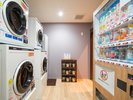 コインランドリーには自動販売機もございます