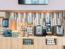 レストランのドリンクコーナー
