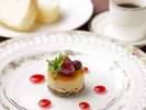 Dessert「キャラメルのパルフェ〜フランボワーズソース〜」