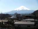 【山】と【海】のお部屋から望む富士山の眺望。