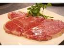 甲州牛や甲州豚、甲州馬などお肉も地元産を使用!