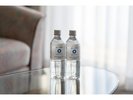 お部屋にはペットボトルのお水をご用意しております♪