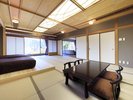 温泉内風呂付き和洋室|旅の疲れをやさしく癒す、広々とした和の空間