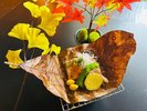 秋鮭の朴葉焼き