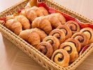 数種類のパンをご用意しております