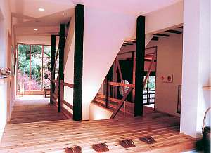 �����炬�̏h�@����