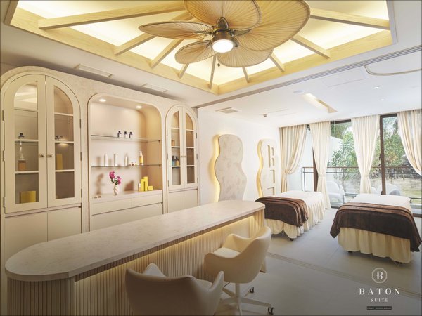 BATON SUITE ����ÉF�����i�o�g���X�C�[�g�j�F�X���C���[�W