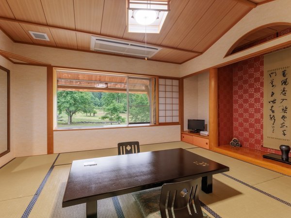 �V���{���c���[�̂��鎩���̒��둤�q���͘a��12.5���B���~���̍L�߂̘a���ł̂�т�ƁB