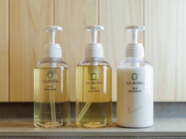 【アメニティ_シルモア】希少な繭を使用した純国産天然シルク由来のスキンケアです。