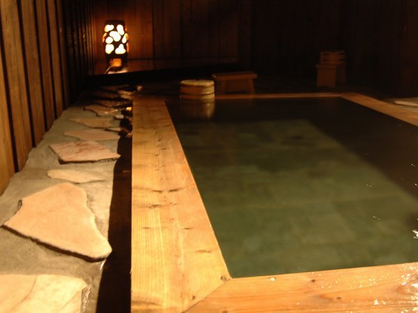 yݐؘIVCEԓc̓z~i12{`4{\jшV󎞂̓N[Y܂B