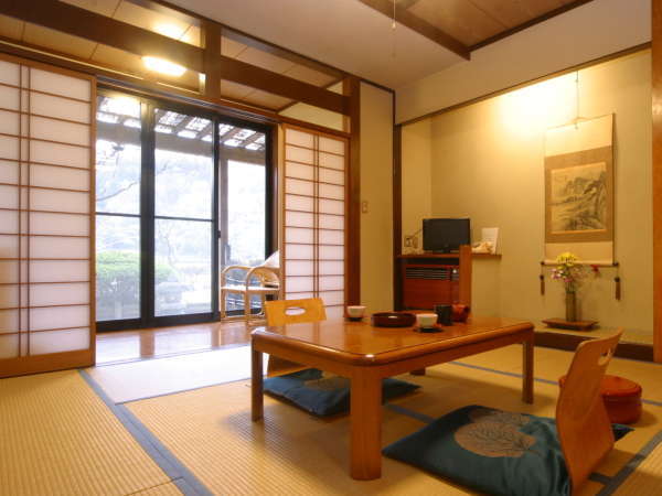 2�`4�K���܂����a��8��(���)