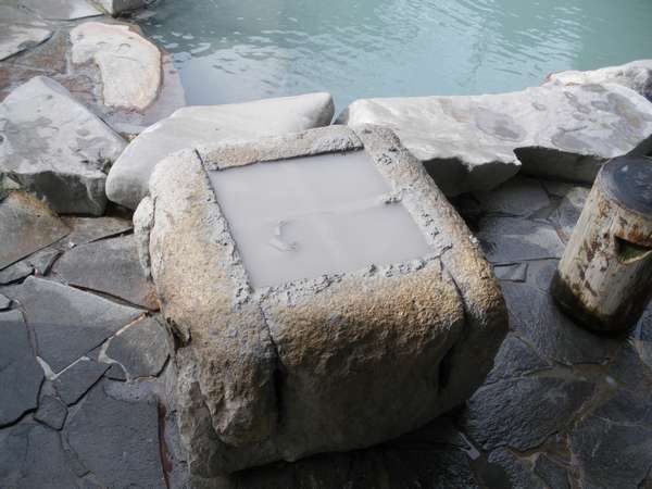 �ǂ듒�̗��Ă����炳���牷��b�����_�{���򋽁F