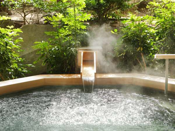 大浴場｢安房八景の湯｣の露天ジャグジー