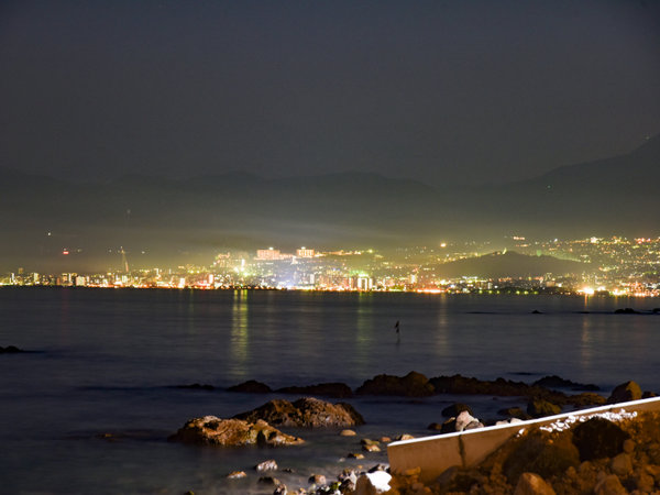 �R�X�^�@�f���@�\���@�Ђ��F�C�z���ɋP����i�A�S�Ɏc�錶�z�I�ȂЂƂƂ��B