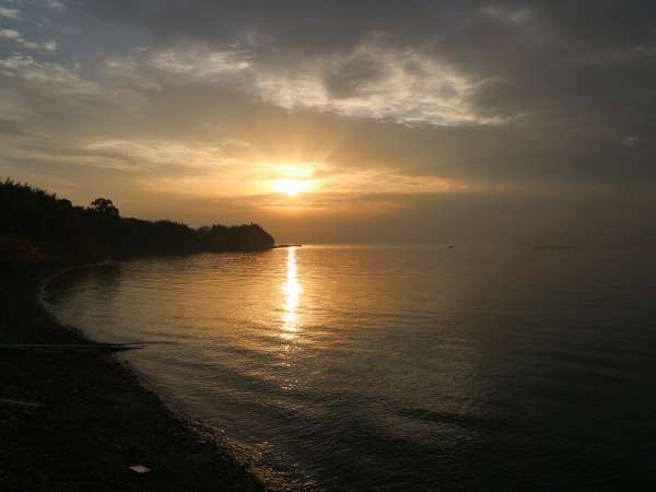 �R�X�^�@�f���@�\���@�Ђ��F�C�ɉf�钩�z���P���A���z�I�ȂЂƂƂ��B