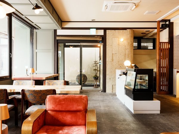 ���N�Ɣ��H�̂��h�@�������@���̌��z�e���F�X��