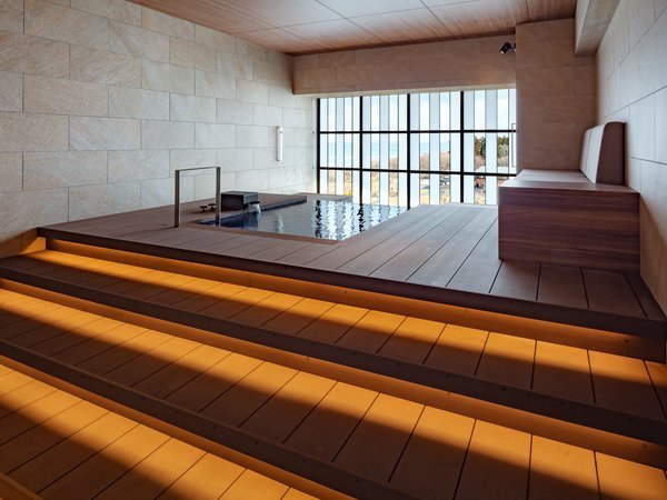 SPA SUITE����t���q���̘I�V���C