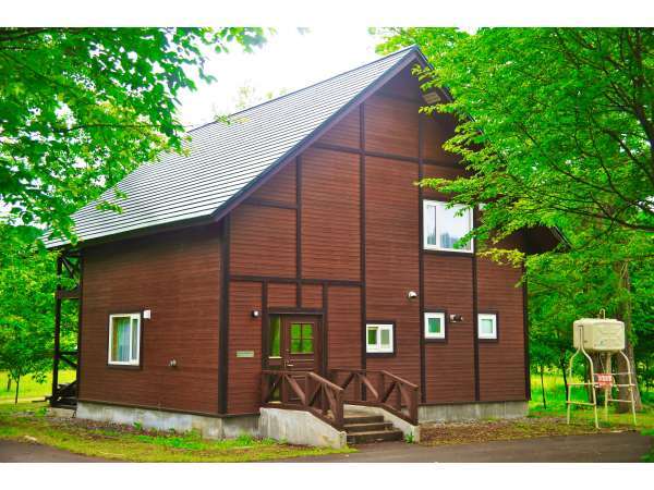 �s���l�V�����B���b�W�t�@�[���p�[�N�̊O�ώʐ^