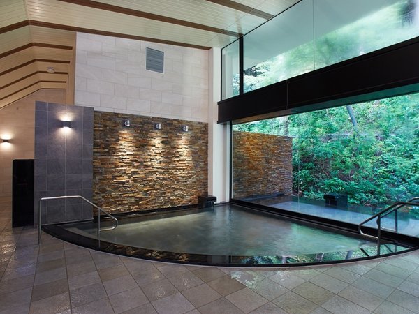 ���ƌ���̈��m�Ή���u���̓��v�B�������ʂ̍����A���{�̉���ɐ������A���J�����P������ł�