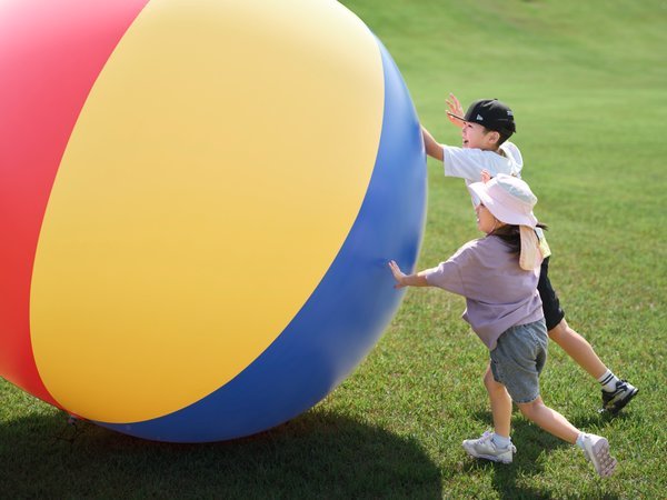 JAM���䏟�R���}�z�e�������]�[�c�F�S�g�ŗV�т����uGREEN PARK�v