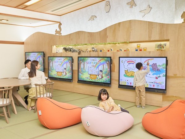 2026�N1��31���i�y�j�I�[�v���uKINOHA Family Lounge & Library�v�@