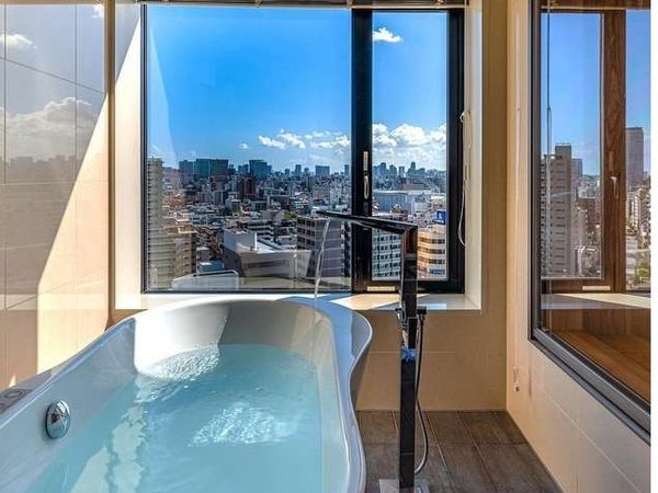 �y�o�X���[���z