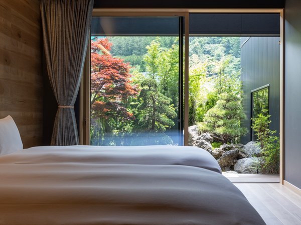 ���_���X�C�[�g�b�I�V���C�t�q���{���r���O�{�c�C���x�b�h���[��