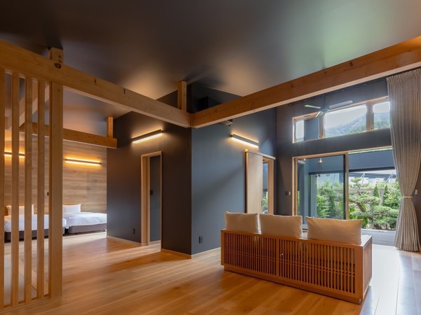 ���_���X�C�[�g�b�I�V���C�t�q���{���r���O�{�c�C���x�b�h���[��