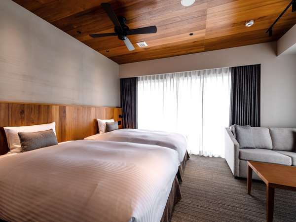 �f���b�N�X�c�C�����[���@�x�b�h�X�y�[�X