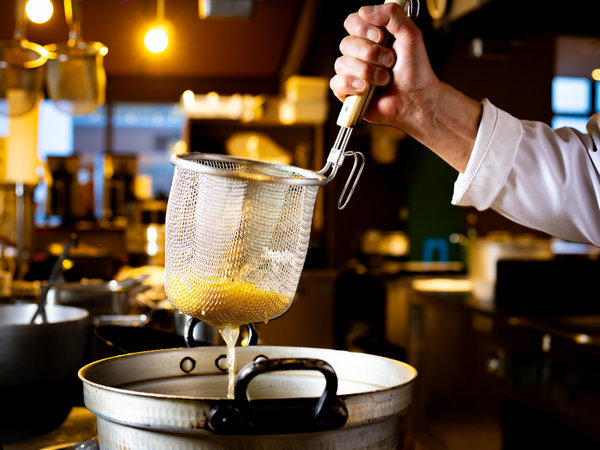 �z�e���E���E�W�F���g�E�v���U���ٖk�l�̎{�ݎʐ^2