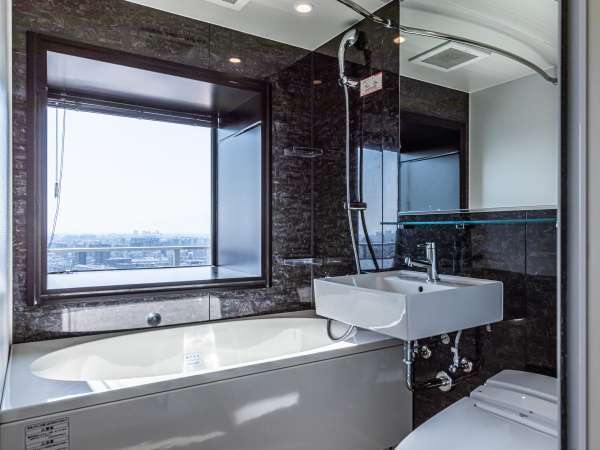 高層階デラックスツインルーム浴室