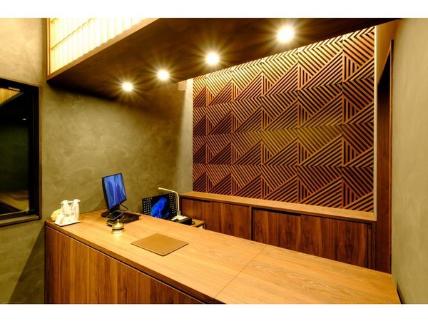 yFrontzql̉Kȑ؍݂̂߂ɁBS߂đΉ܂