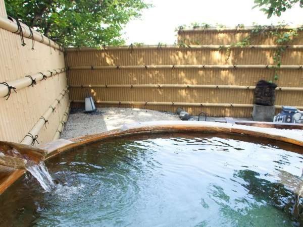 �����Ɏ����]�ފJ���I�ȘI�V���C�B