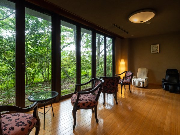 �ɓ���������z�e���@�X�̐�F�嗁�ꕹ�݁u�����b�N�X���[���v