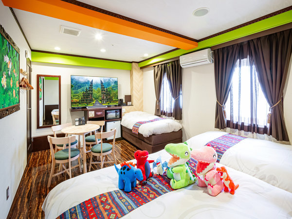 JWA4/LO1+VO2/32āy։z