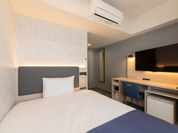 �y�X�^���_�[�h�Z�~�_�u���z�Չ����ɗD�ꂽ�����ɃV�b�N�ȃC���e���A�Ƌ@�\�I�Ȑݔ�������Ă��܂��B