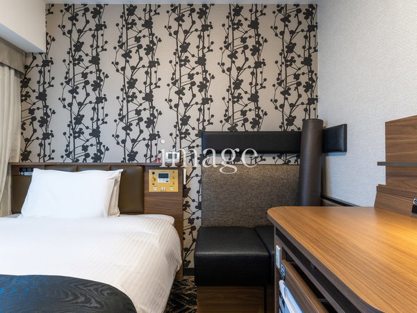 ���R�[�W�[���[���i�L��11�u�^�x�b�h��140�p�j�^�\�t�@��ݒu���A�������Ƃ����났���������邨����