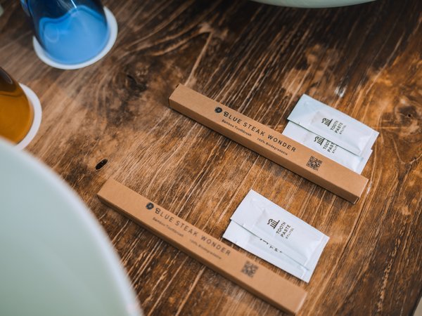 �z�e���I���W�i���|�����u���V���������������p�ӂ��Ă���܂��B