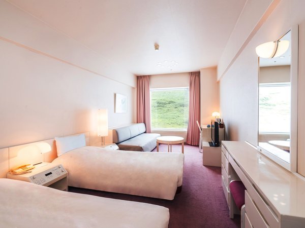 6���كc�C��A�։�(�Q�����f�r���[)�\�t�@�[�x�b�h�̂��g�p�ŁA3�����܂܂ł����p�\�B