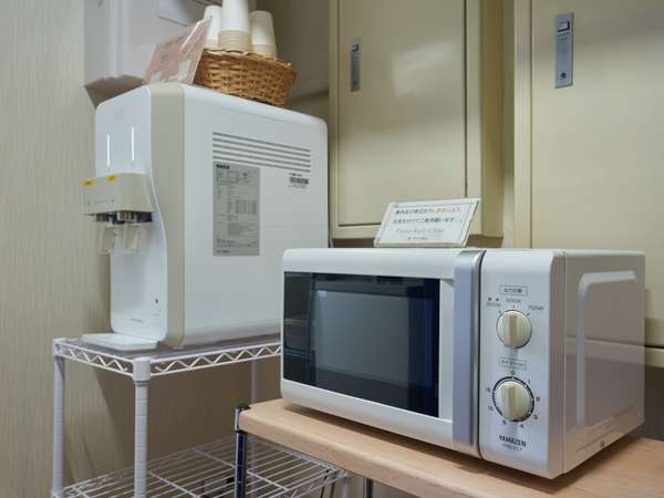 y3FE̔@R[i[ zdqWEEH[^[T[o[