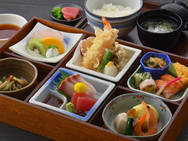 �A�[�g�z�e���V���w�O�F���ւ��a�������`