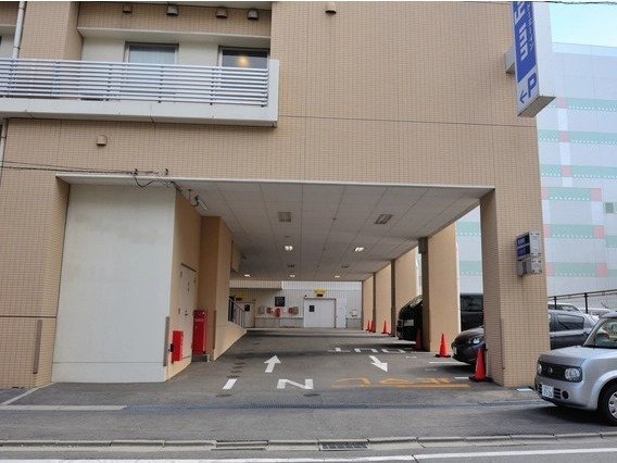 ���ʉ���@���܂��̓��@�h�[�~�[�C���H�c�F�����n���ԏ�