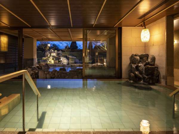 日本文化・温泉を満喫できるよう和テイストの設え。