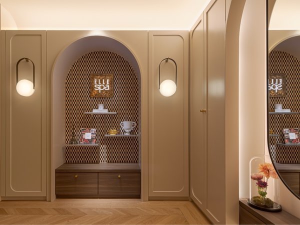 ���B���t�H���e�[�k �v���~�A  �H�c��`�b�Z�F�s���Y�FELLE SPA�@�G���g�����X
